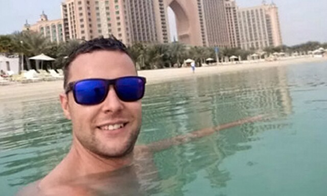 Ble dømt til fengsel for å ha «strøket mann på hofta» i Dubai